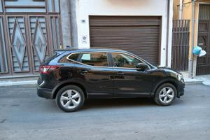 Nissan  qashqai