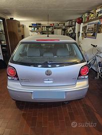Polo 1.2 anno 2005 km 96000 grigia 5 porte