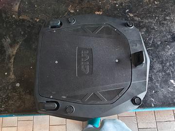 Piastra baule moto