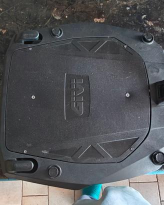 Piastra baule moto