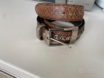 Cintura in pelle e inserto con catena