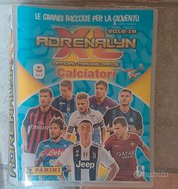Album con card Adrenalyn calciatori 2018/2019