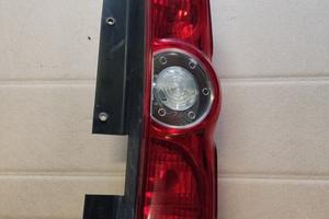 Fanale posteriore destro FIAT DOBLO del 2011