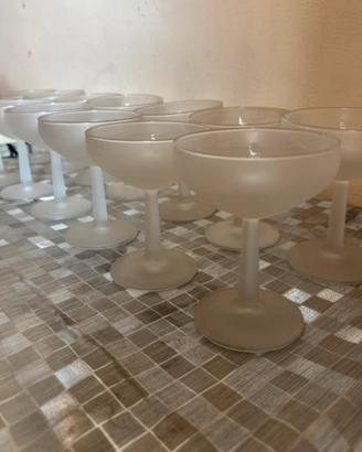 Servizio calici da cocktail in vetro satinato