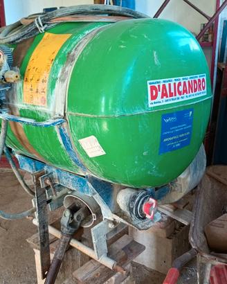 Atomizzatore per trattore in buone condizioni