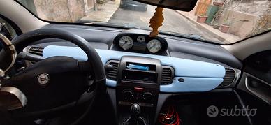 Lancia y 1.2 benzina del 2004
