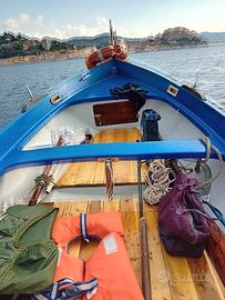 Gozzo in vetroresina