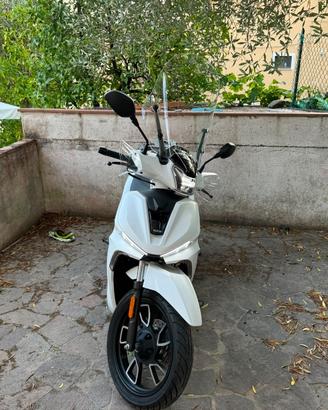 Voge SR16 125