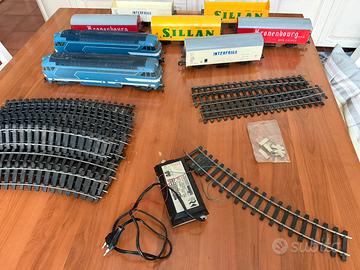 2 trenini Lima  1:45 scala “O” con vagoni e binari