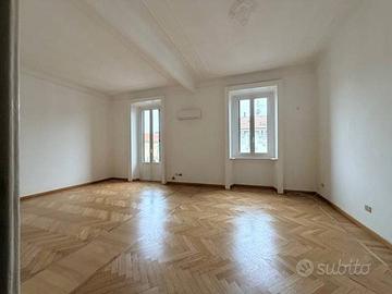 Appartamento di 130 m² con 5 locali a Milano