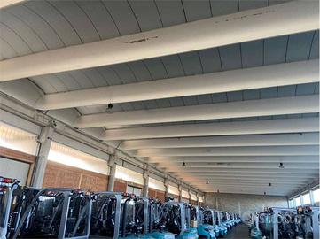 Immobile di 2680 m² con 5 locali a Rolo