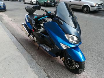 YAMAHA TMAX 500