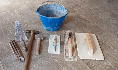 Attrezzi da muratore