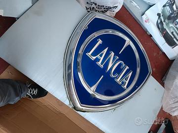 Loghi Lancia 