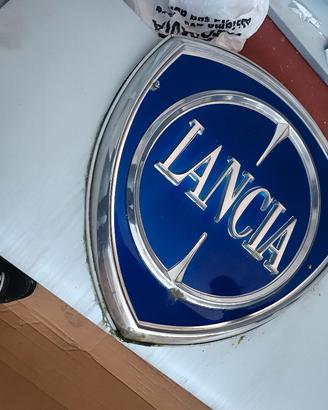 Loghi Lancia 