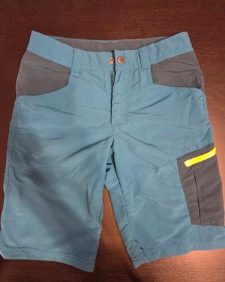 pantaloncini ragazzo montagna