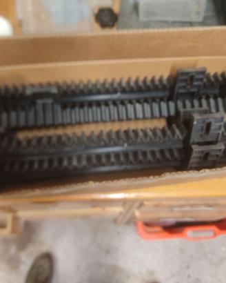 Cremagliera per scorrimento cancello elettrico