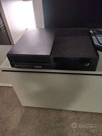 Bundle Xbox One 1 TB+Joypad+Giochi