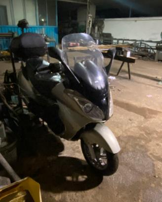 Aprilia atlantic 200 del 2005