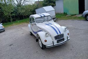 Autovettura in condizioni perfette da vedere e pro