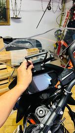 Supporto traversino GPS e telefono GIVI