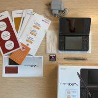 Nintendo DSi Xl nuovo mai usato con set completo