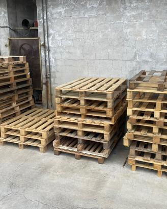 Pallet buoni e rotti