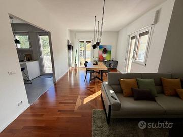 Appartamento di 150 m² con 5 locali e box auto a M