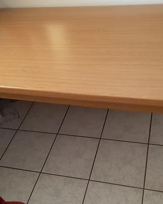 Tavolo da cucina in legno