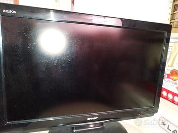 TV Sharp Aquos 32 pollici lcd