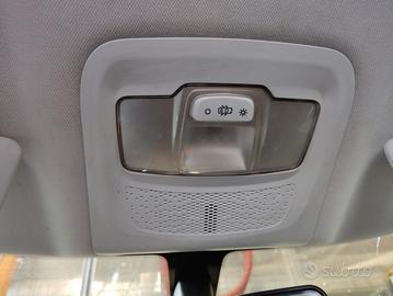 Plafoniera anteriore PEUGEOT 2008 del 2014