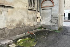 POSTO AUTO IN CENTRO