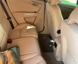 Volvo XC60 mementum D3
