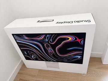 Apple Studio Display