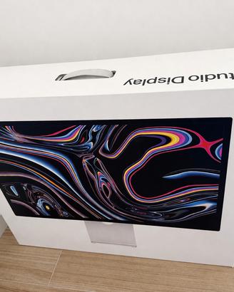 Apple Studio Display