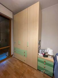 Cameretta ragazzi Mobile, comodino e letto.