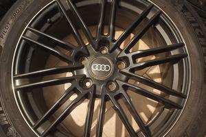 Michelin Sport 275/45 R20 con cerchi Audi