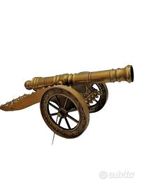 Cannone Vintage sopramobile