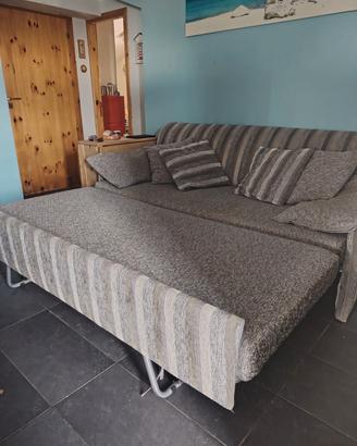 divano letto matrimoniale 