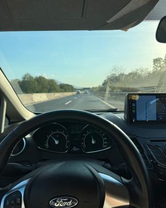 Mascherina stereo ford fiesta mk7
