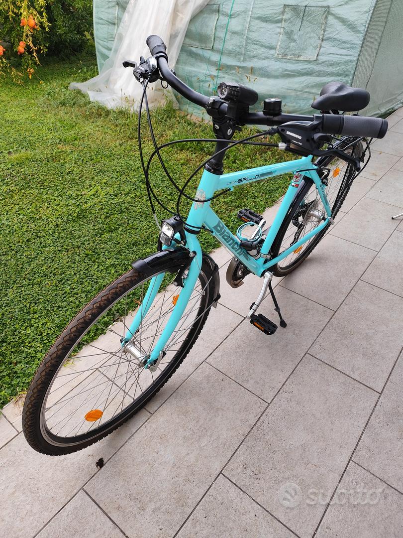 City Bike Bianchi Spillo Rubino Sella Bicicletta Bianchi City Bike