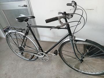 bicicletta da uomo gomme 28 appena revisionata 