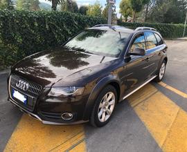 Audi A4 Allroad incidentata