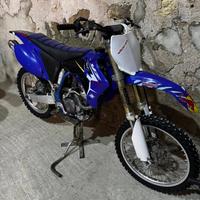 Yamaha YZF 250 2005 con 17 ore