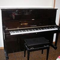 Pianoforte YAMAHA modello U1 verticale