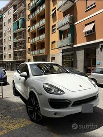 Porsche cayenne disel  3.0 v6 245 cv