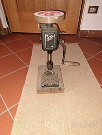 Vecchio trapano a colonna Libo