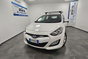 Hyundai i30 1.4 5p. Comfort - NeoPatentati