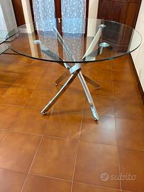 Tavolo rotondo da pranzo in design moderno