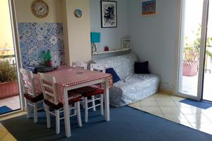 Un terrazzo sugli Aurunci e sul mare